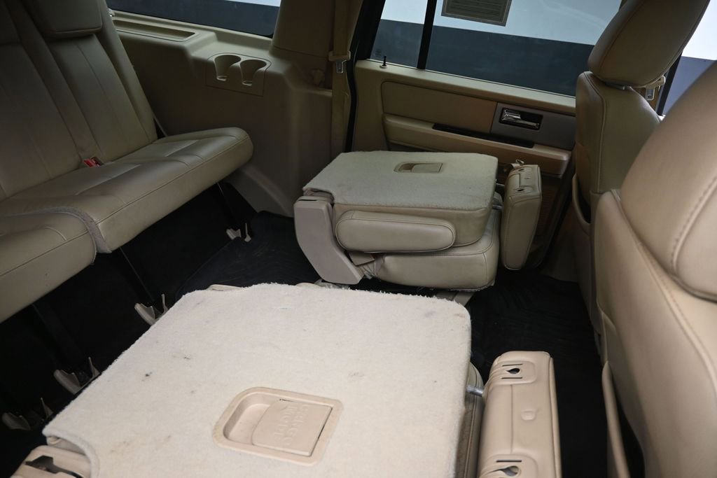 Used 2016 Ford Expedition EL Limited w/ Equipment Group 301A RWD image 26