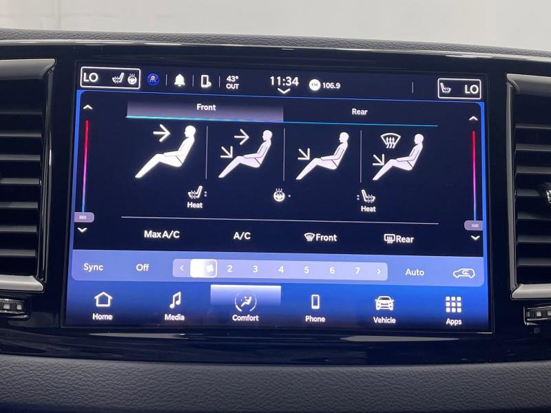 Used 2023 Chrysler Pacifica Touring-L image 19