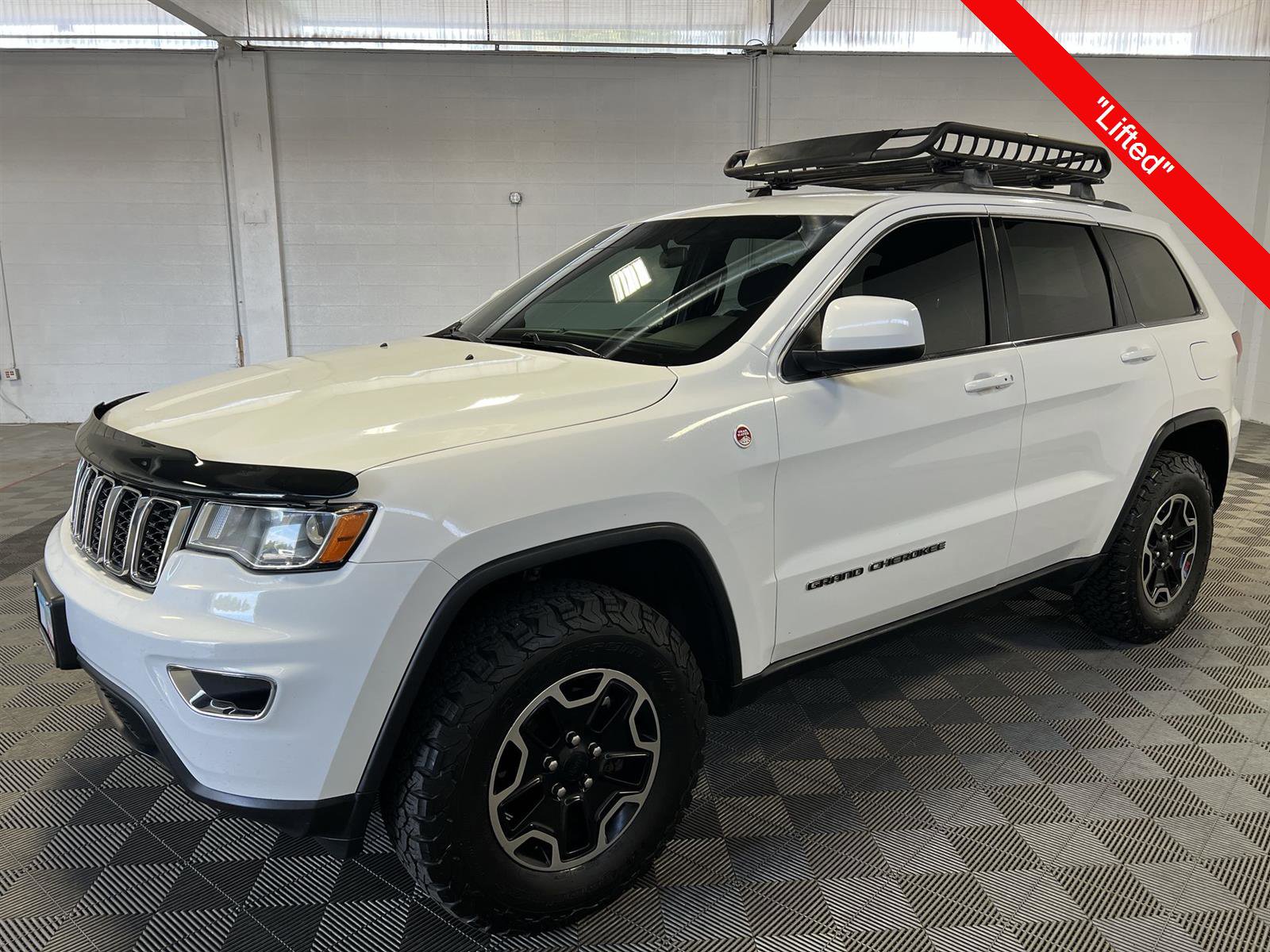 Used 2020 Jeep Grand Cherokee Laredo