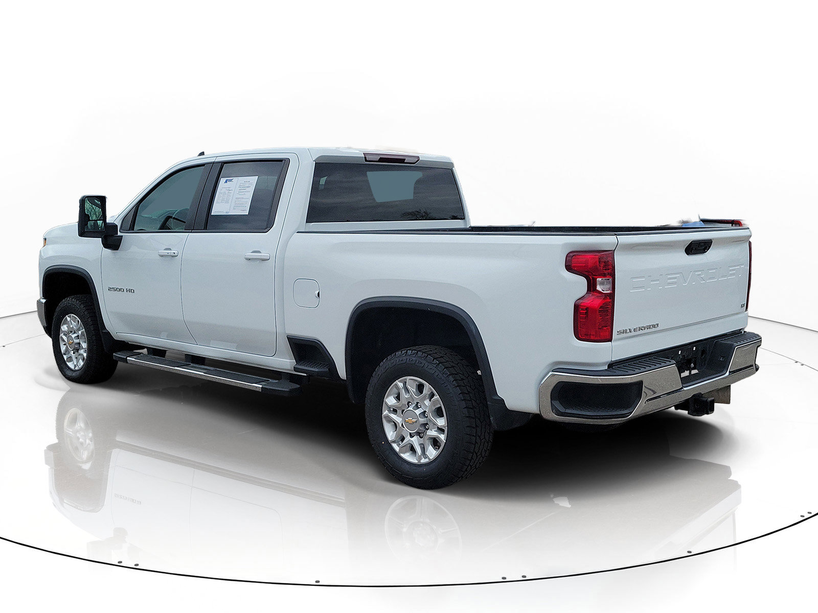 Used 2024 Chevrolet Silverado 2500 LT image 4