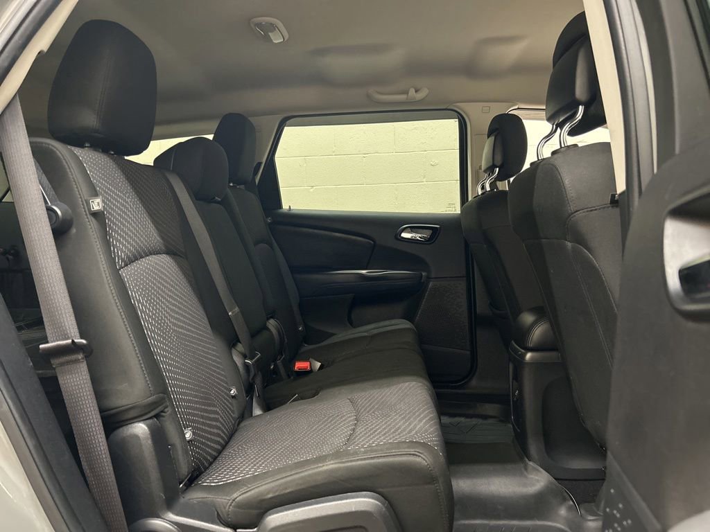 Used 2020 Dodge Journey SE w/ Blacktop Package FWD image 11