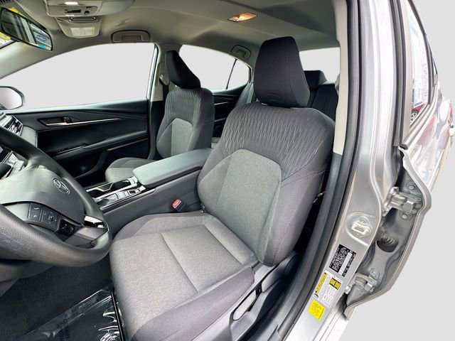 Used 2025 Toyota Camry LE image 19