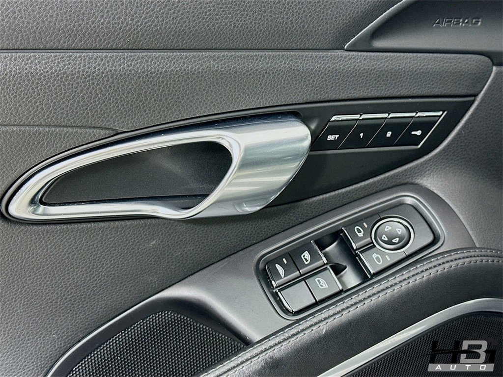 Used 2018 Porsche 911 Carrera S image 14