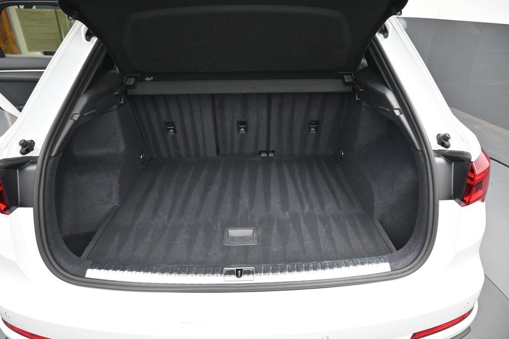 Used 2025 Audi Q3 2.0T Premium AWD/4WD image 10