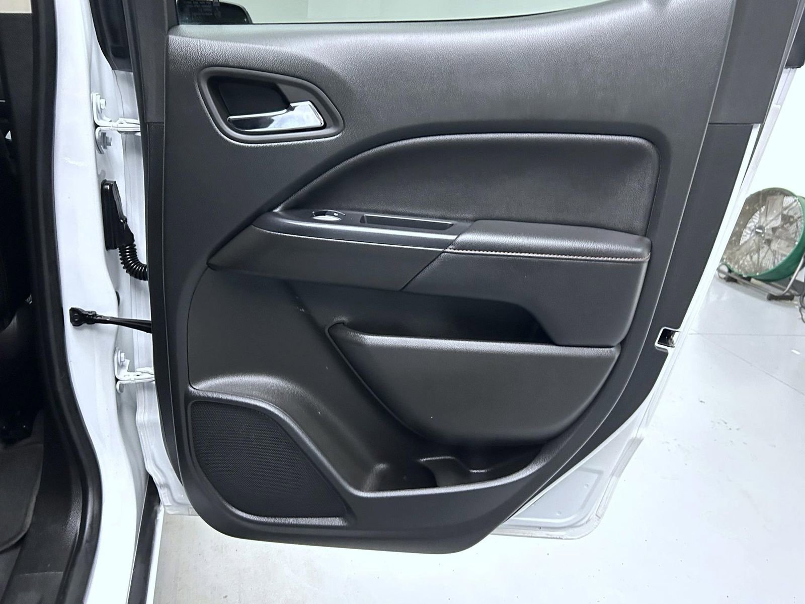 Used 2022 GMC Canyon AT4 w/ Trailering Package image 17