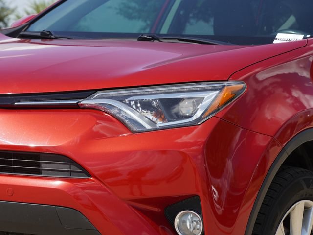 Used 2017 Toyota RAV4 Limited AWD/4WD image 4