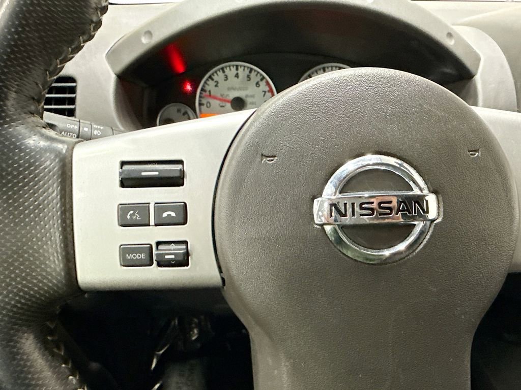 Used 2015 Nissan Xterra PRO-4X w/ Pro-4x Leather Package image 28