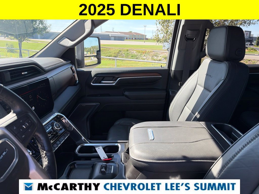 Used 2025 GMC Sierra 3500 Denali AWD/4WD image 50