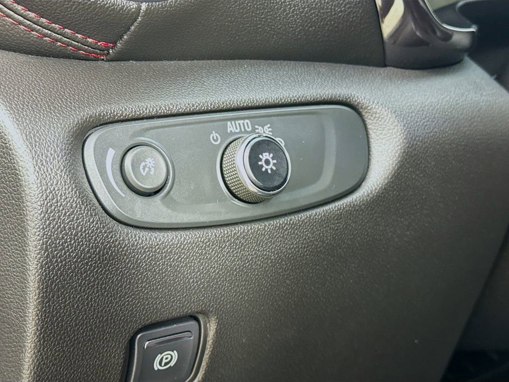 Used 2020 Chevrolet Blazer RS AWD/4WD image 12