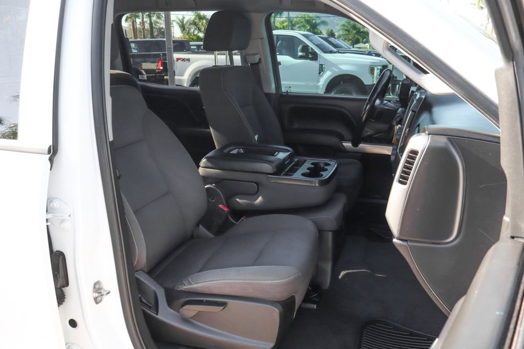 Used 2018 Chevrolet Silverado 1500 LT w/ All Star Edition image 41