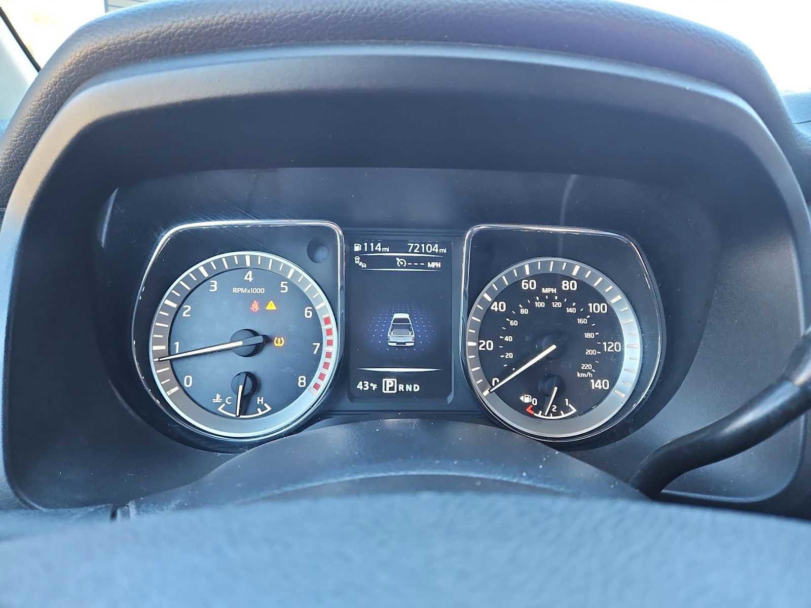 Used 2017 Nissan Titan SV image 30