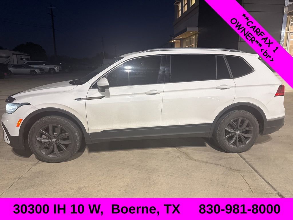 Used 2022 Volkswagen Tiguan SE image 1