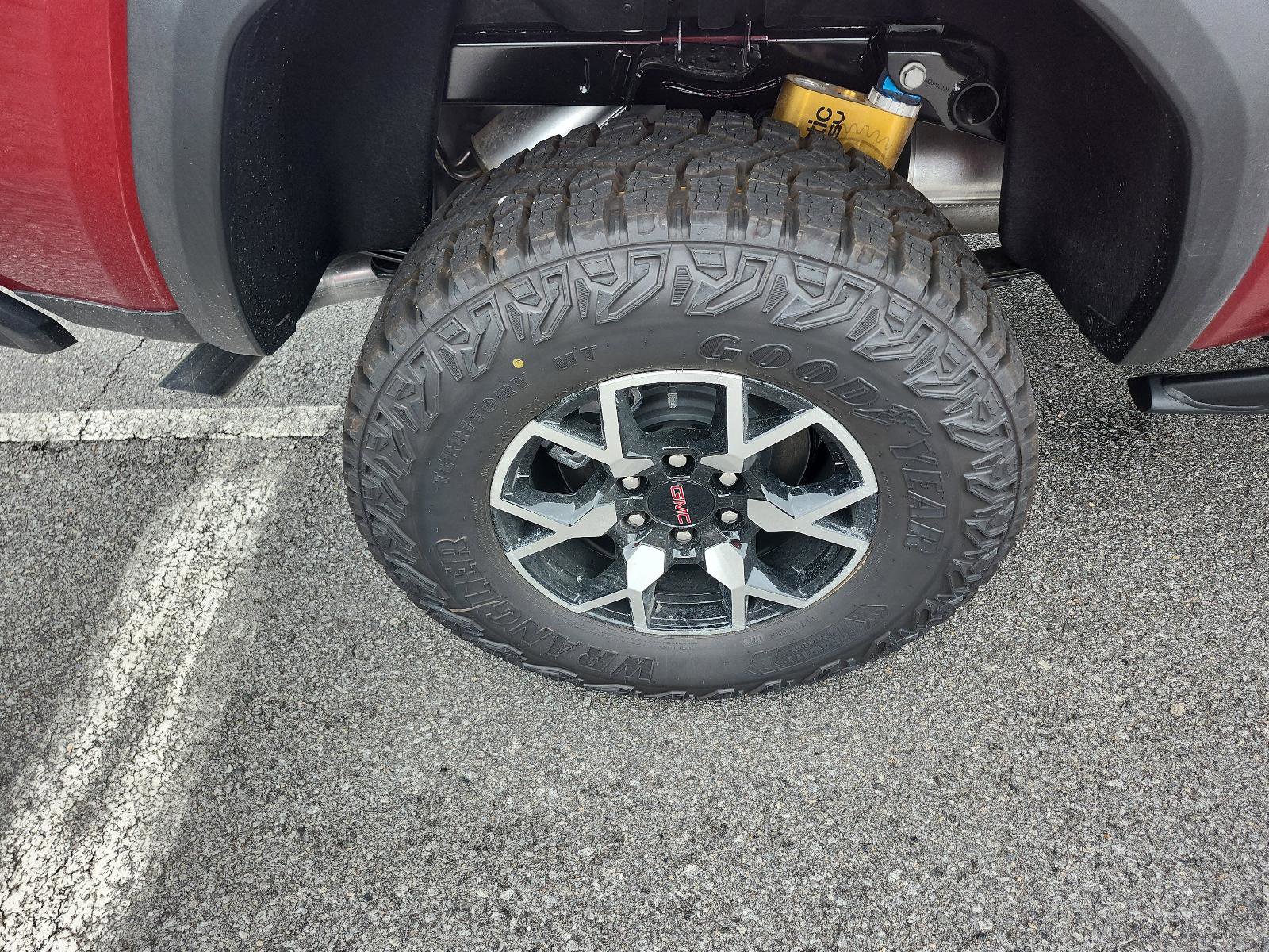 New 2025 GMC Canyon AT4 w/ AT4X Package image 5