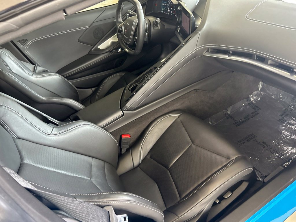 Used 2025 Chevrolet Corvette Z06 RWD image 23