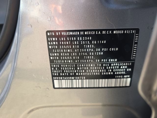 Used 2024 Volkswagen Tiguan SE image 17