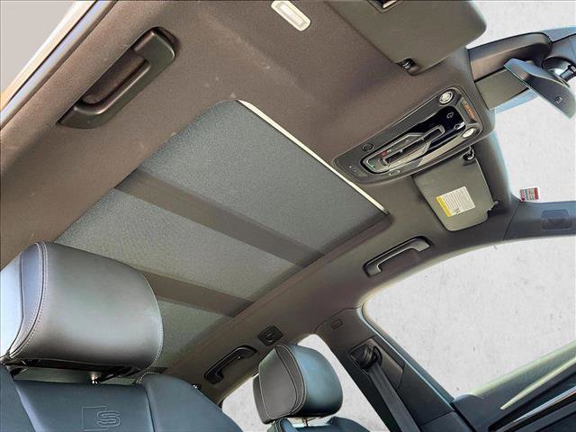 Used 2020 Audi SQ5 Prestige w/ Prestige Package image 16