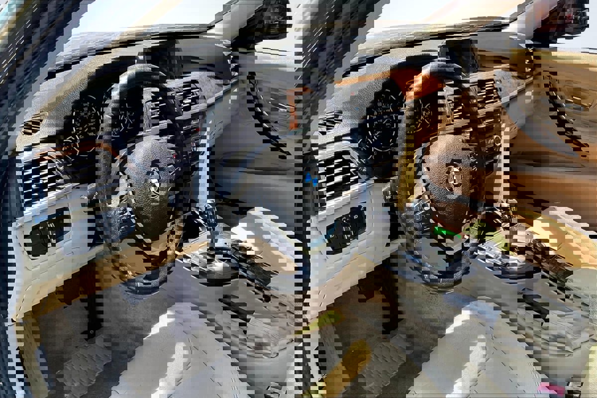 Used 2015 BMW 328i Sedan image 14