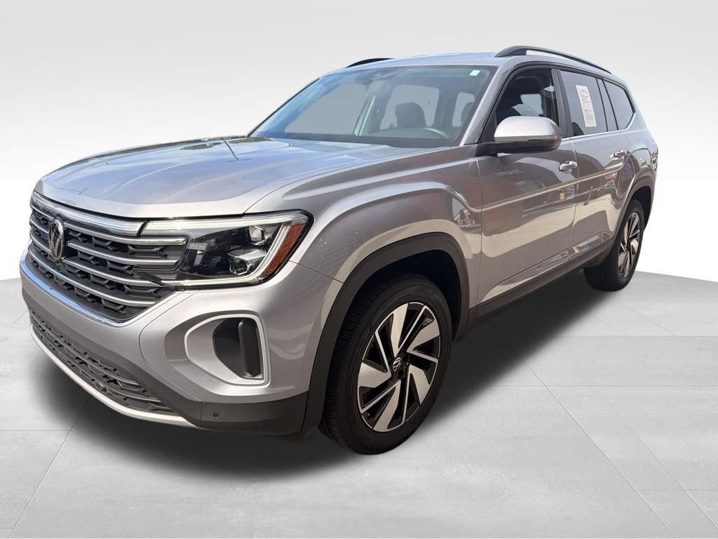 Used 2025 Volkswagen Atlas SE FWD image 3