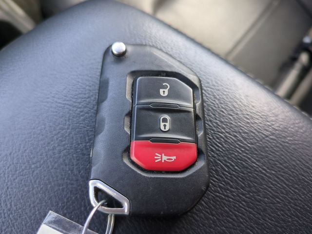 Used 2021 Jeep Wrangler Unlimited Sahara w/ Safety Group AWD/4WD image 35