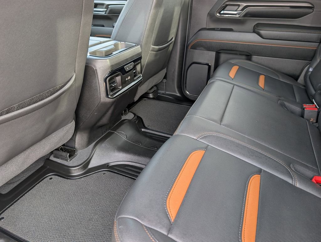 Used 2024 GMC Sierra 2500 AT4 w/ AT4 Premium Plus Package image 17