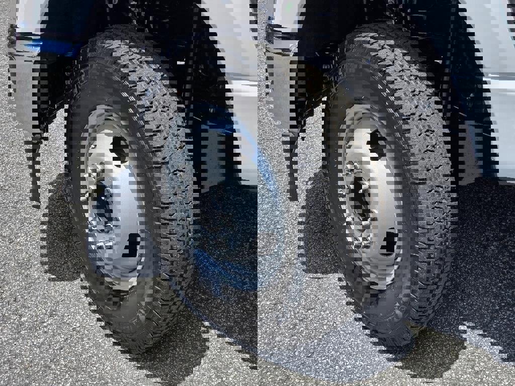 New 2026 Ford F350 XL w/ XL Chrome Package image 26