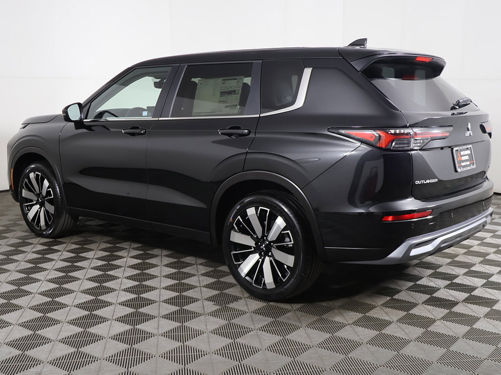 New 2026 Mitsubishi Outlander SE AWD/4WD image 16
