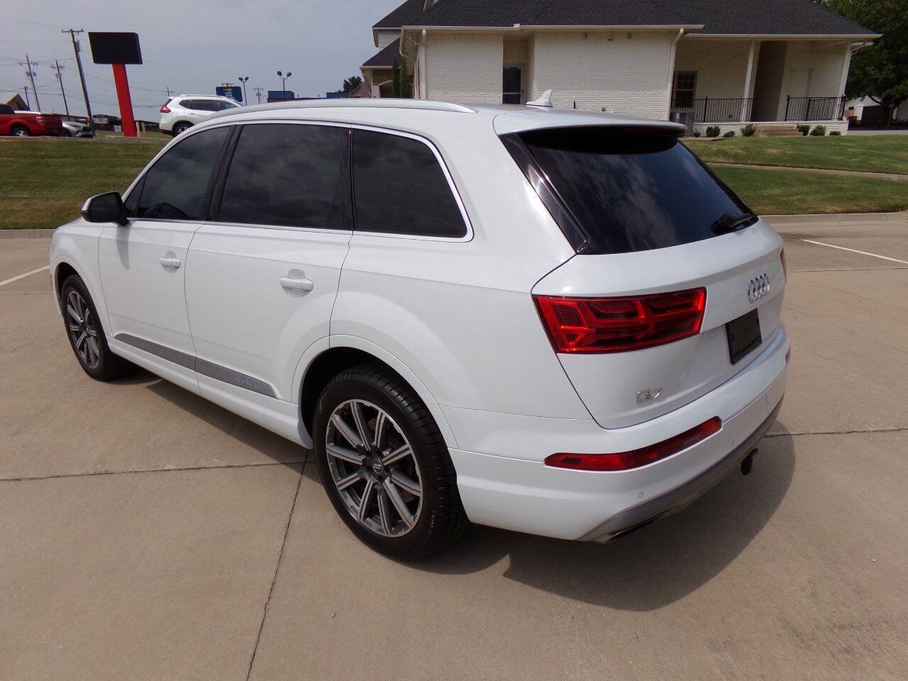 Used 2019 Audi Q7 2.0T Premium Plus w/ Premium Plus Package AWD/4WD image 34