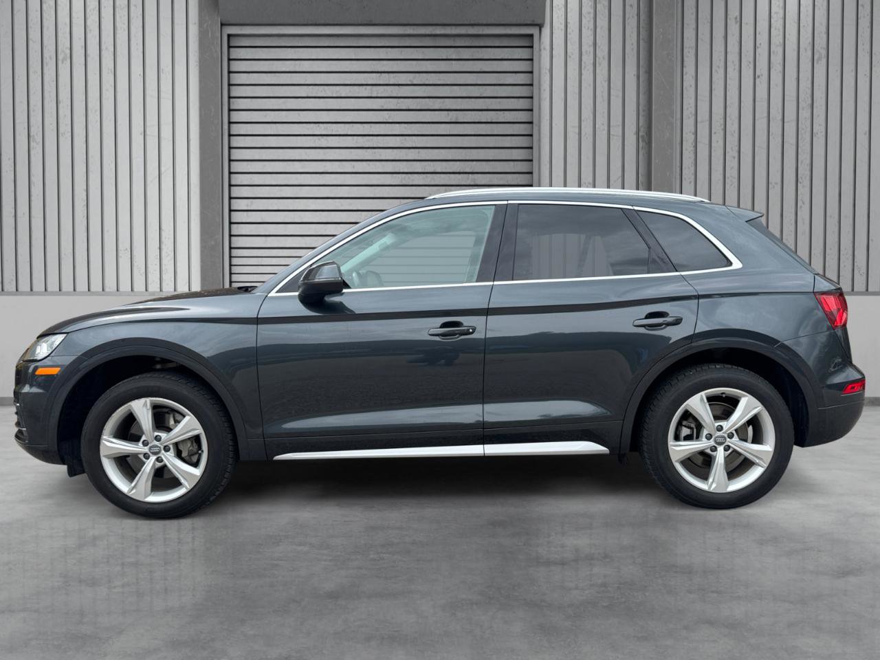 Used 2020 Audi Q5 2.0T Premium Plus w/ Premium Plus Package image 2