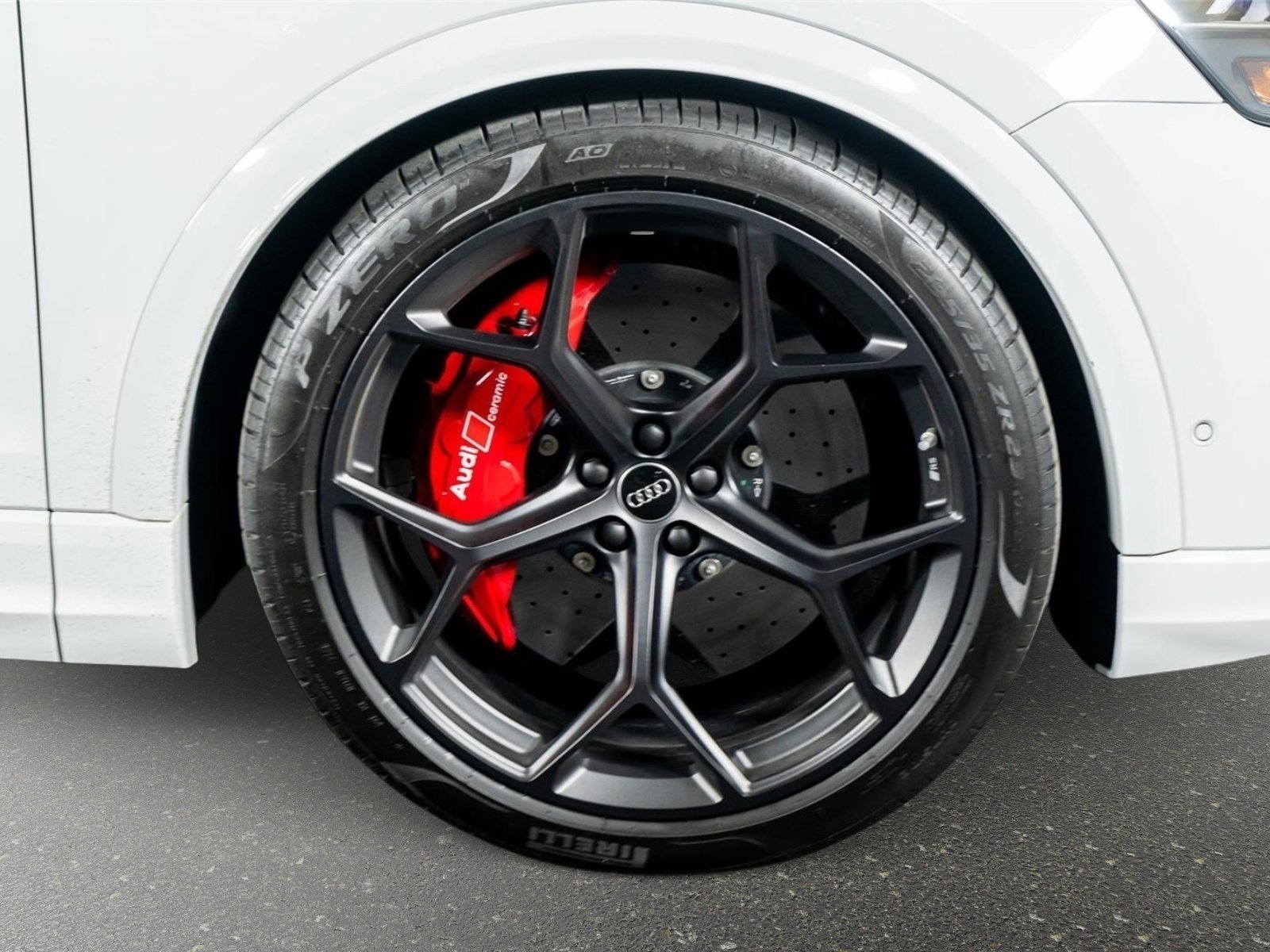 Used 2025 Audi RS Q8 performance image 7