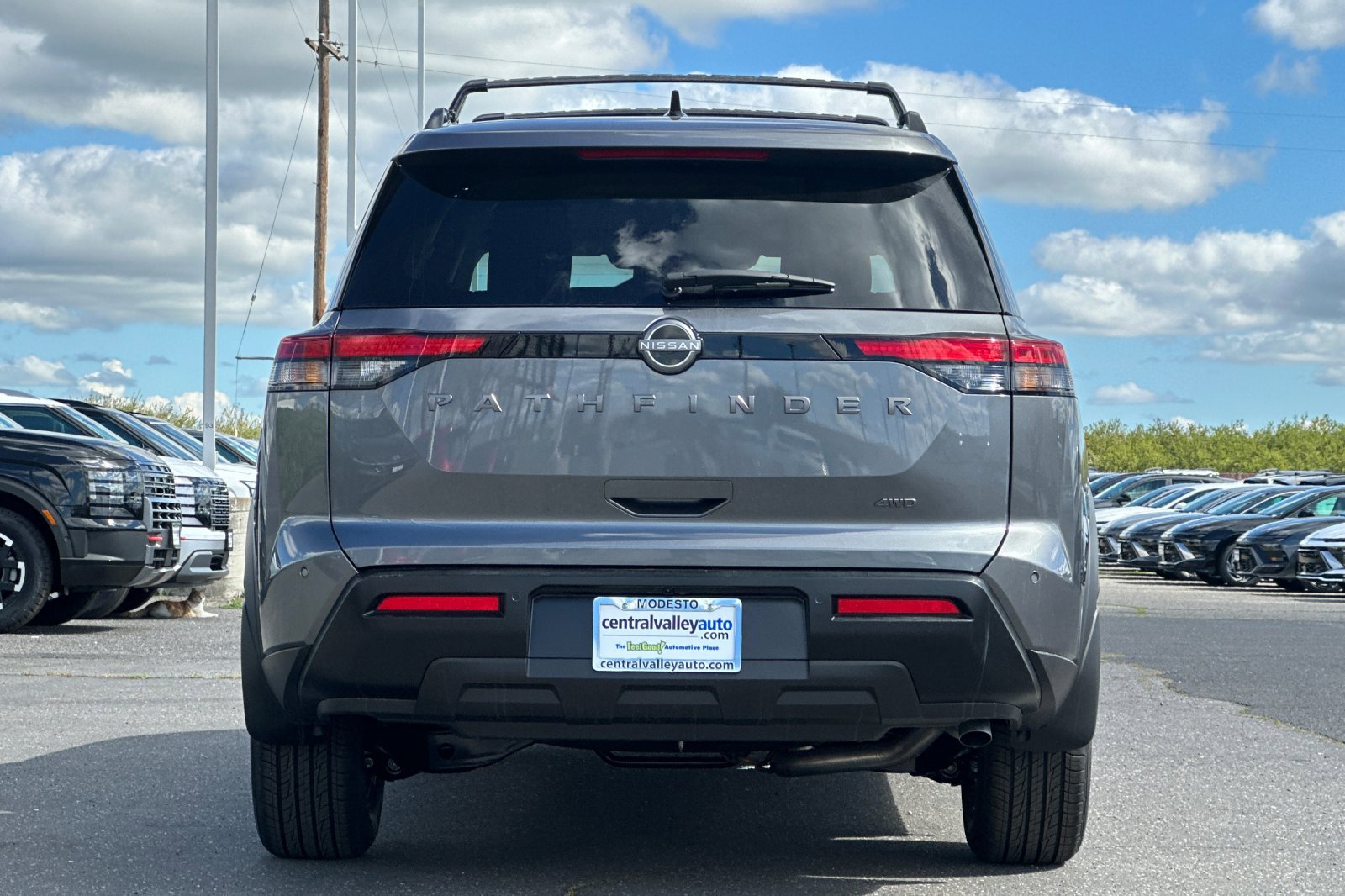 New 2026 Nissan Pathfinder SV image 5