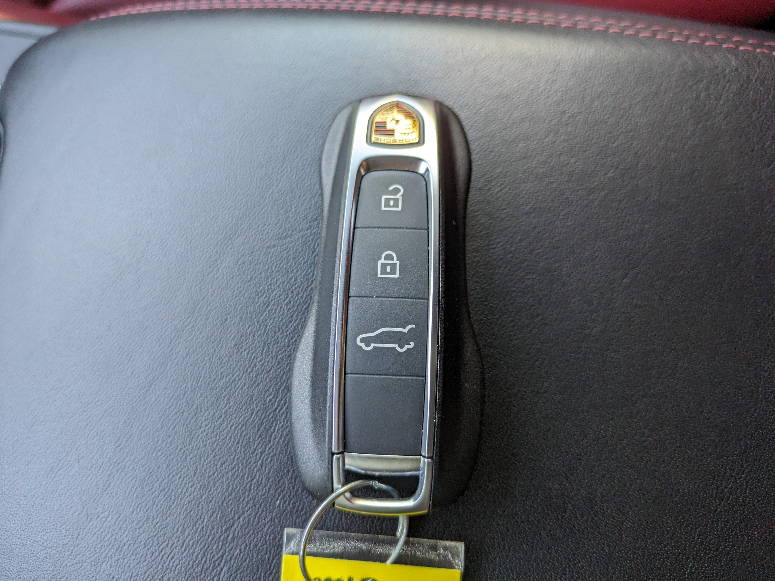 Used 2023 Porsche Cayenne Platinum Edition image 35