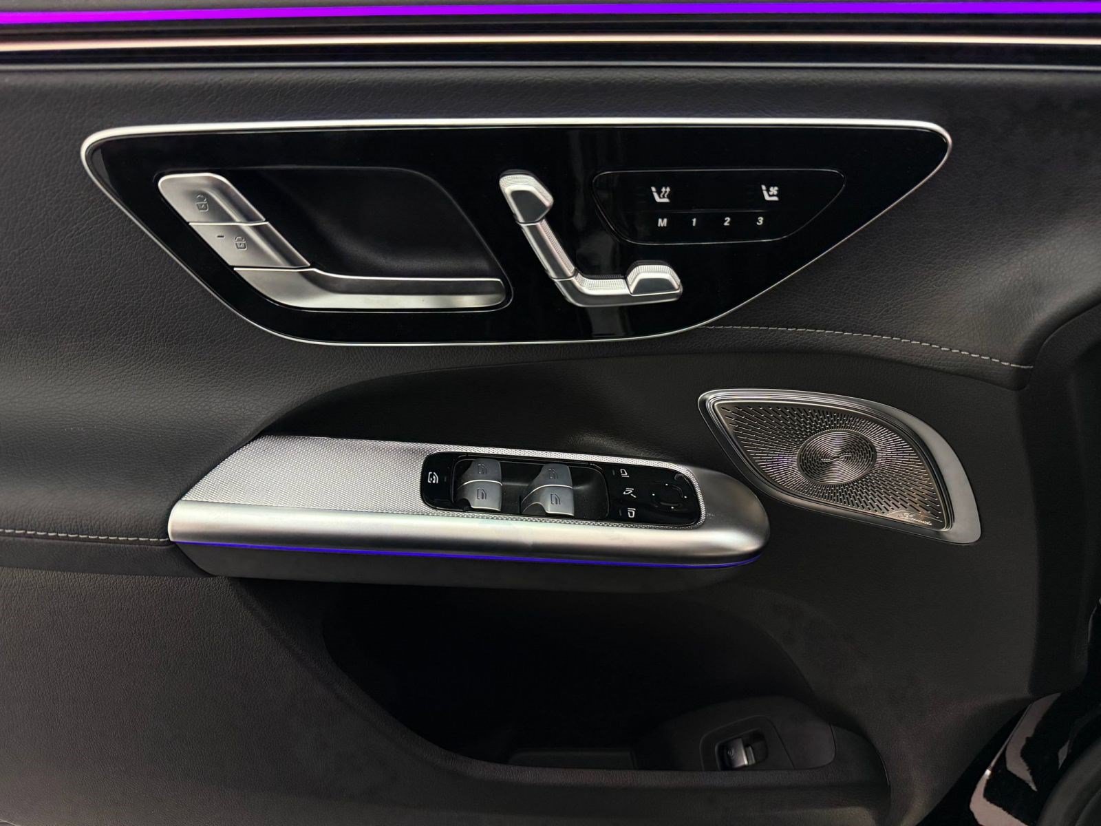 New 2027 Mercedes-Benz EQE 320 4MATIC SUV image 11