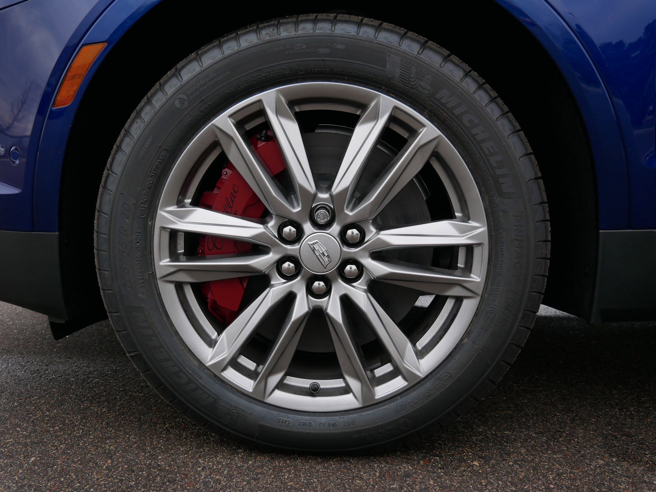 Used 2026 Cadillac XT5 Sportv w/ LPO, Floor Liner Package image 13