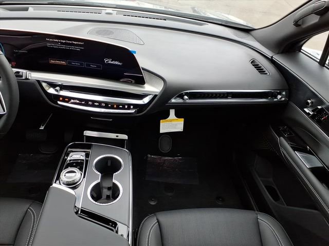 New 2026 Cadillac Lyriq Luxury AWD/4WD image 17