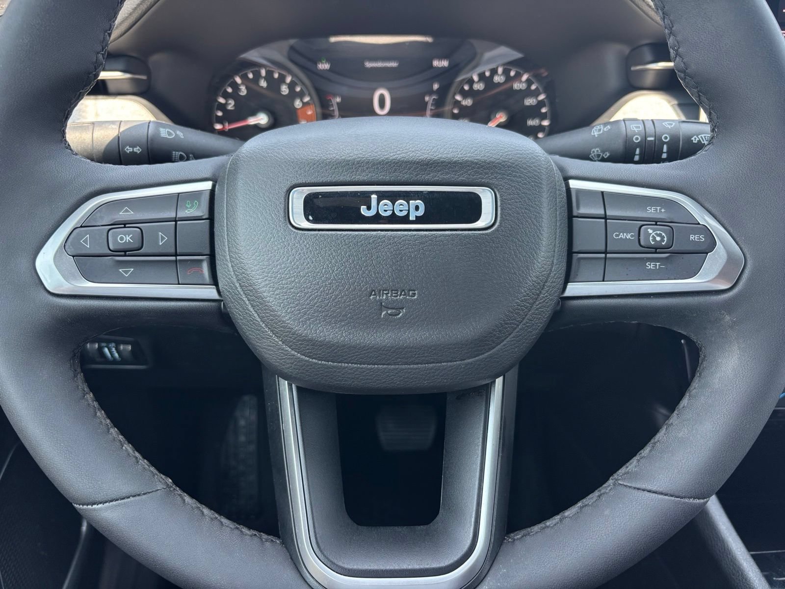 Used 2023 Jeep Compass Latitude w/ Convenience Group AWD/4WD image 26