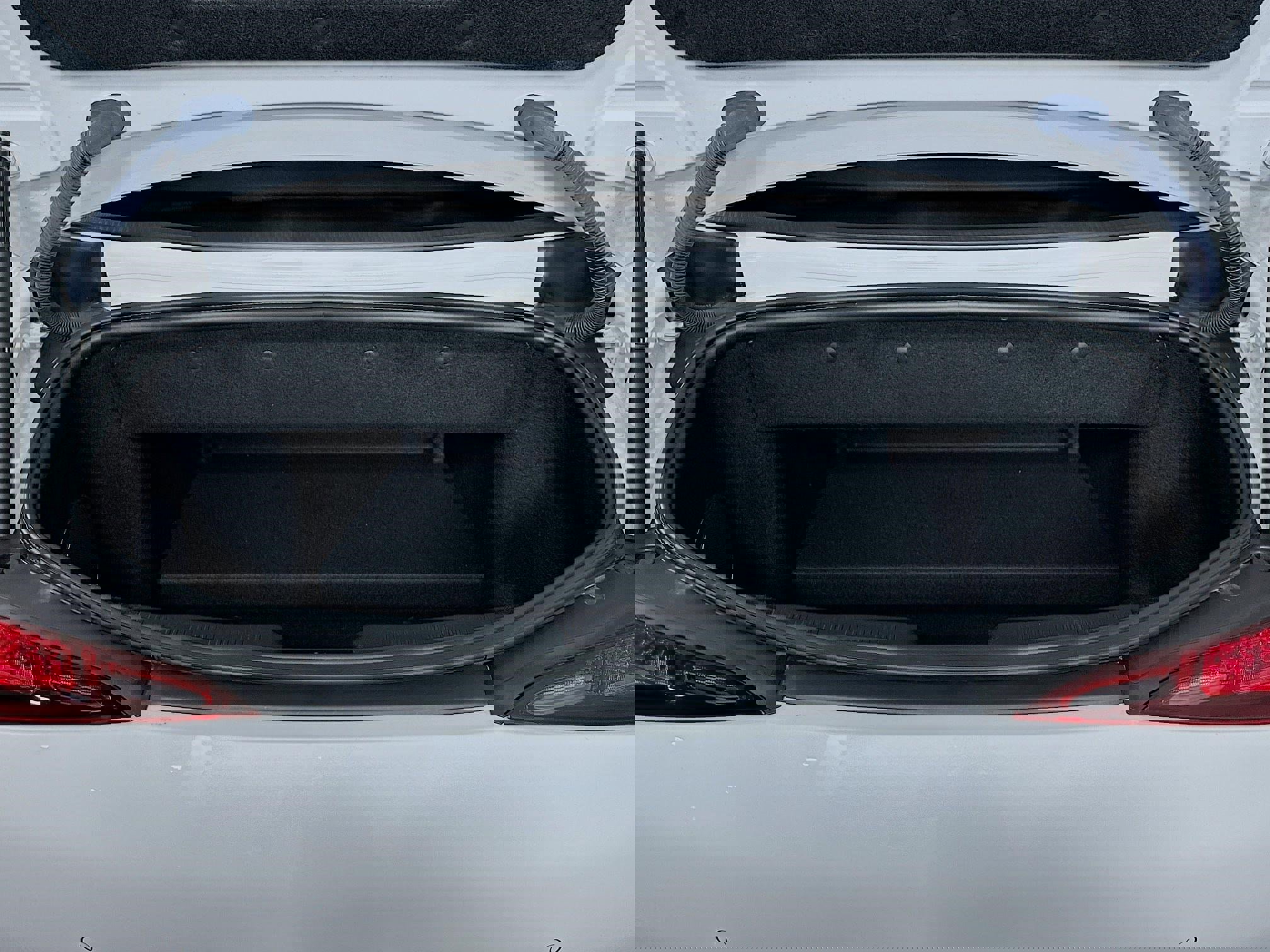 Used 2022 Mercedes-Benz SL 55 AMG 4MATIC w/ Driver Assistance Package image 23