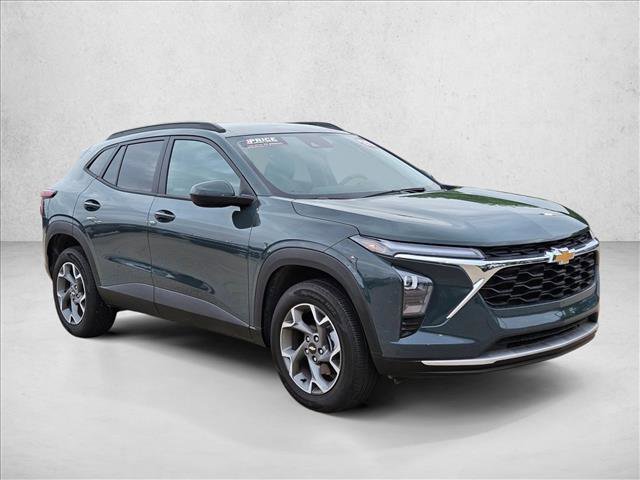 Used 2025 Chevrolet Trax LT video 3