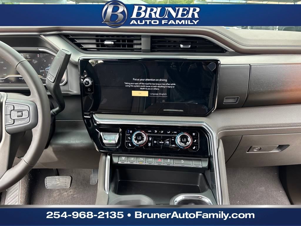 New 2025 GMC Sierra 2500 Denali w/ Denali Reserve Package image 22