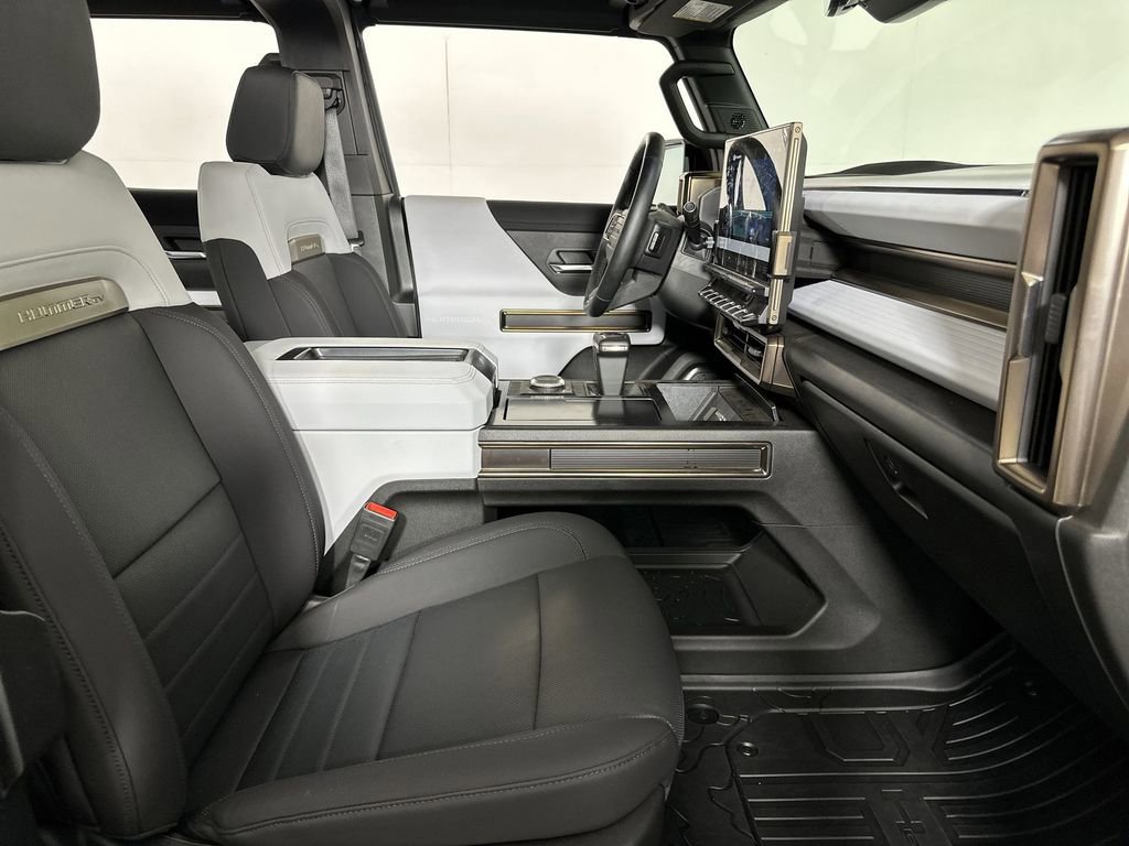 Used 2024 GMC Hummer EV 2X w/ Extreme Off-Road Package image 29