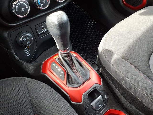 Used 2016 Jeep Renegade Trailhawk AWD/4WD image 26