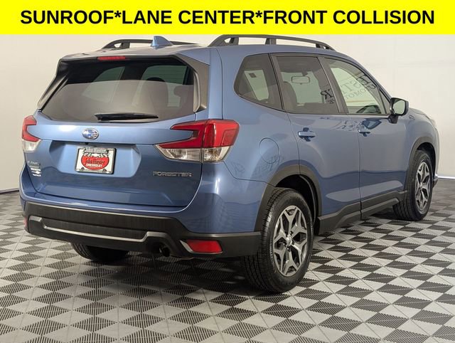 Used 2023 Subaru Forester Premium image 7