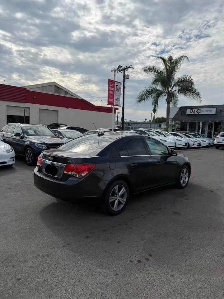 Used 2015 Chevrolet Cruze LT image 4