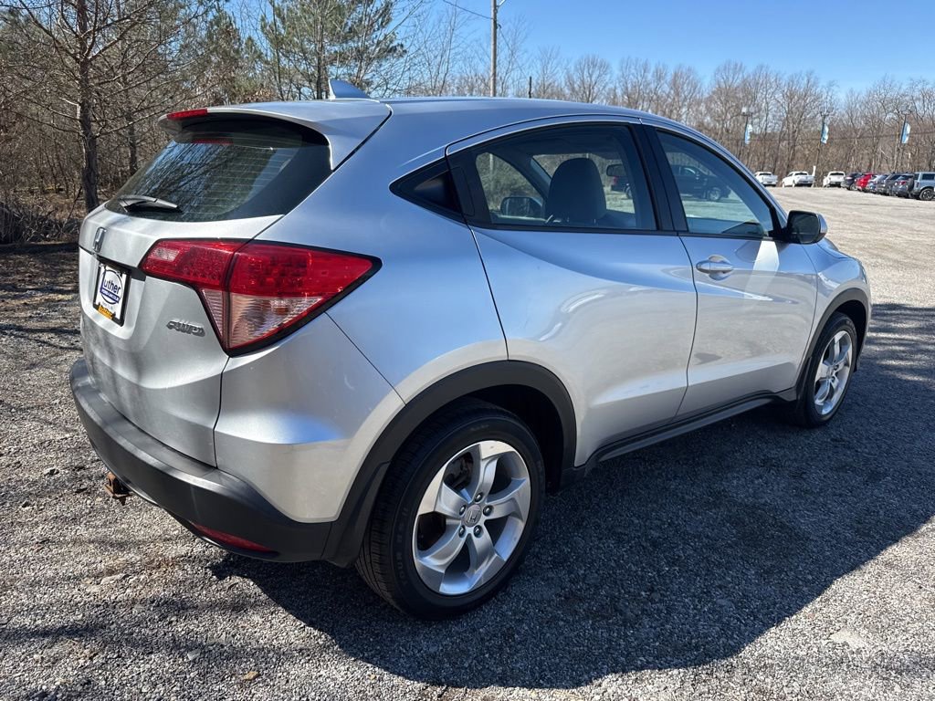 Used 2016 Honda HR-V LX image 8