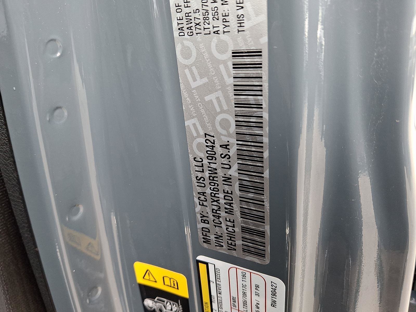 Used 2024 Jeep Wrangler Unlimited Rubicon 4xe w/ Technology Group image 29