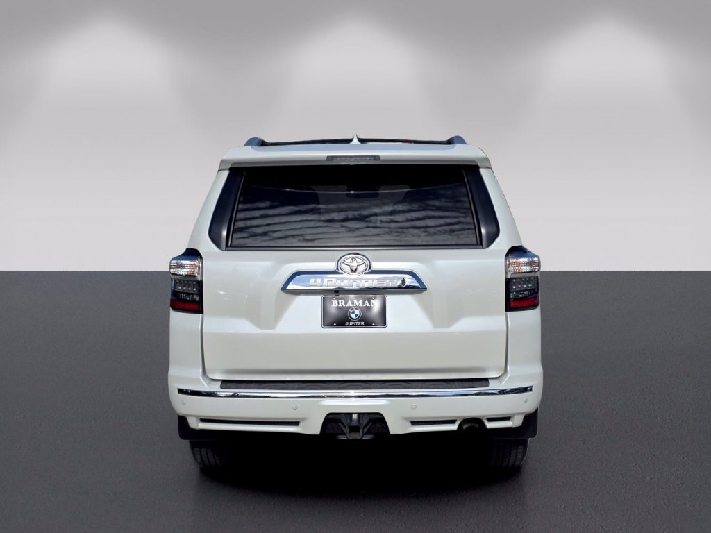 Used 2015 Toyota 4Runner Limited AWD/4WD image 5