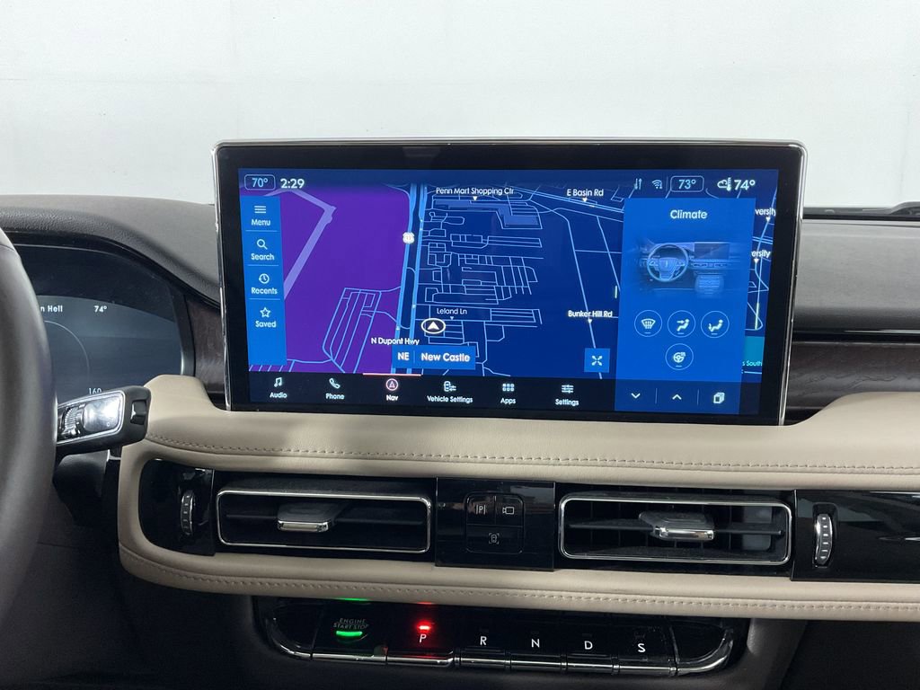 Used 2022 Lincoln Nautilus Reserve image 13