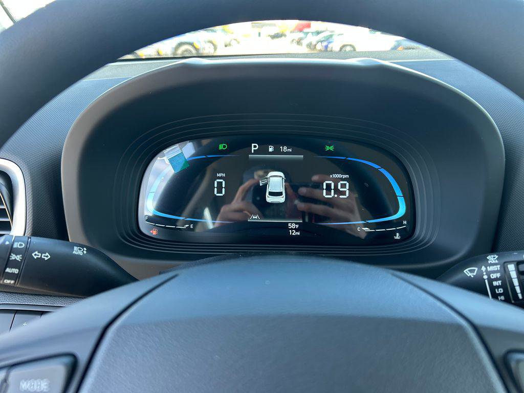 New 2026 Hyundai Venue SE FWD image 18