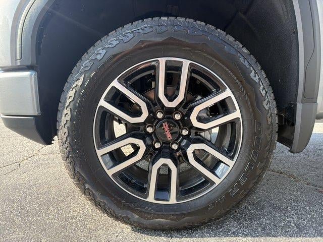 New 2026 GMC Sierra 1500 AT4 w/ Technology Package AWD/4WD image 9