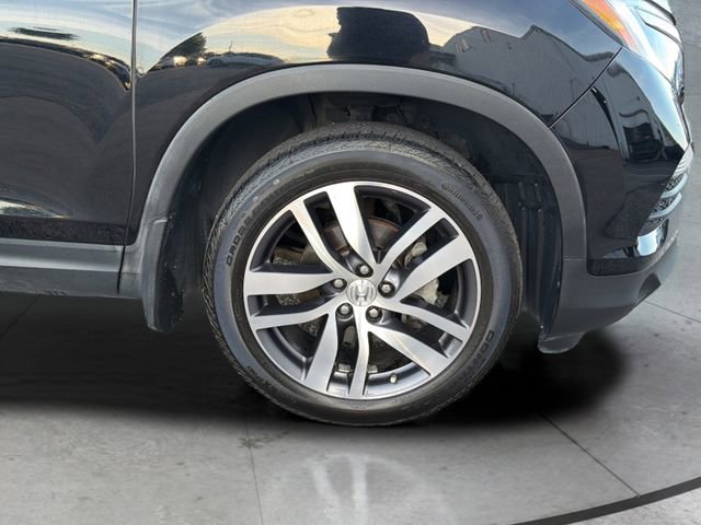 Used 2017 Honda Pilot Elite image 31