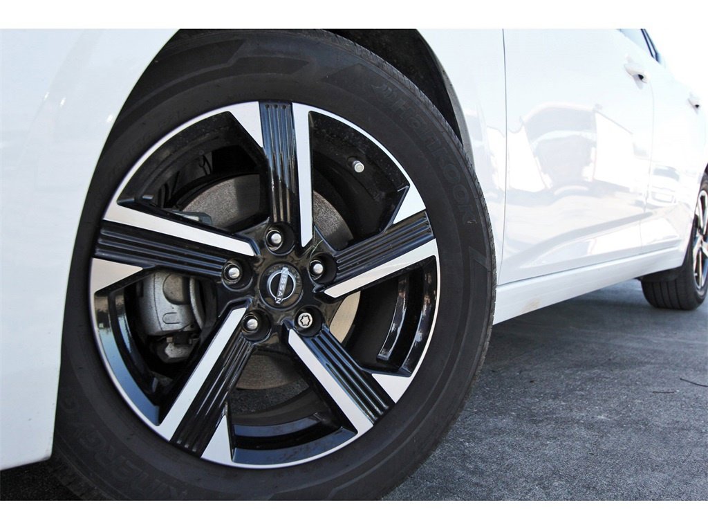 Used 2025 Nissan Sentra SV w/ All-Weather Package image 30